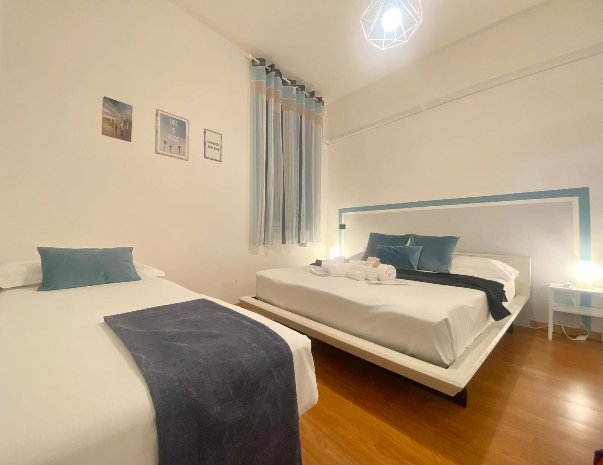Mazzini 12 Very Central Apartment With Private Garage, Air Conditioning, Wifi, Just 50 Meters From The Beach ラッパロ エクステリア 写真