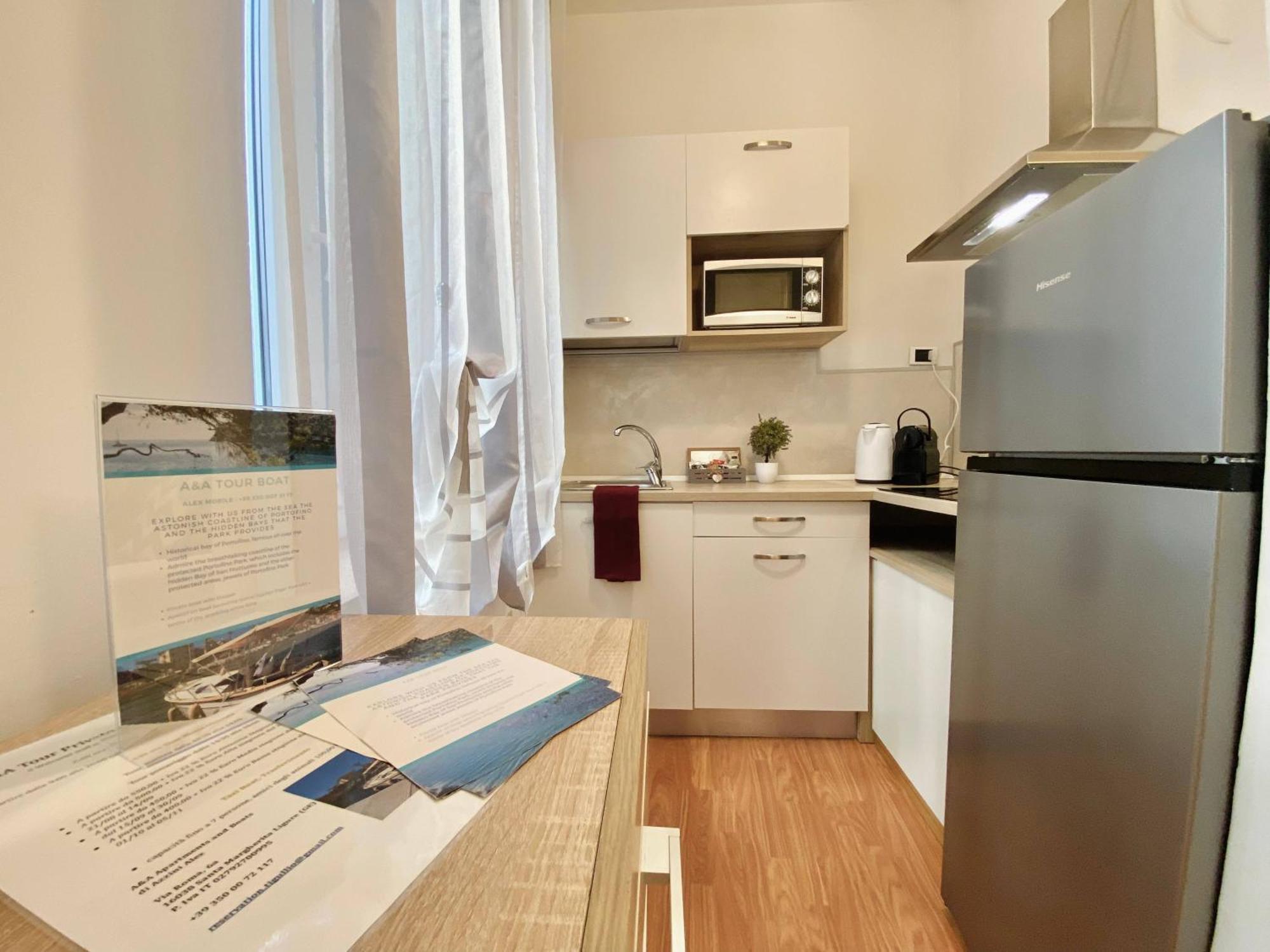Mazzini 12 Very Central Apartment With Private Garage, Air Conditioning, Wifi, Just 50 Meters From The Beach ラッパロ エクステリア 写真
