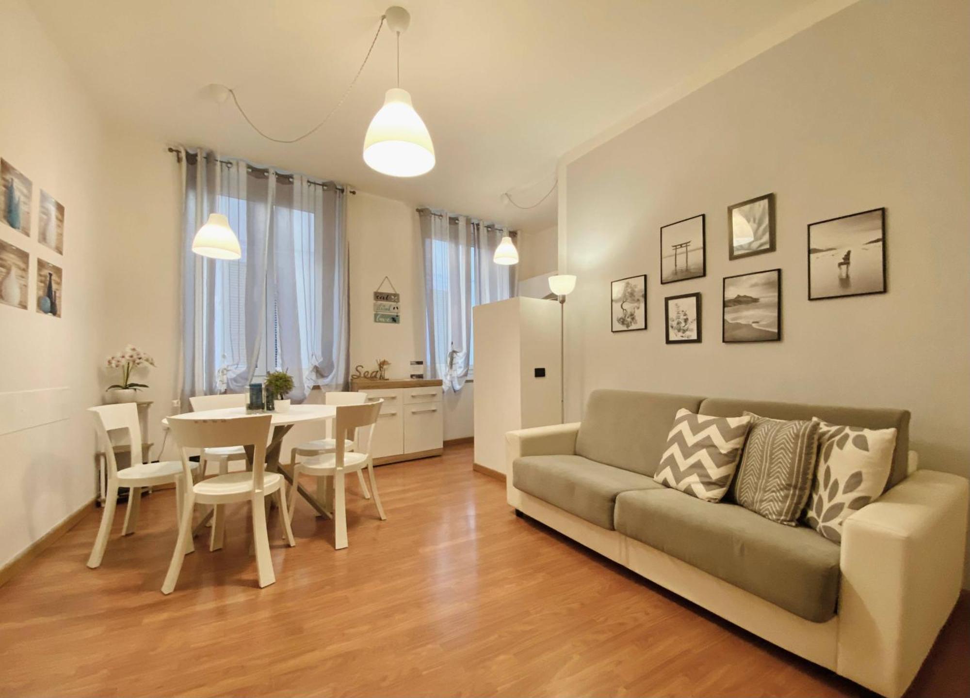 Mazzini 12 Very Central Apartment With Private Garage, Air Conditioning, Wifi, Just 50 Meters From The Beach ラッパロ エクステリア 写真